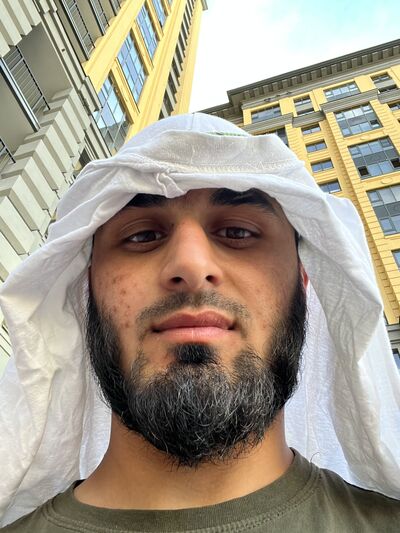  -,   Malik, 28 ,   ,   , c 