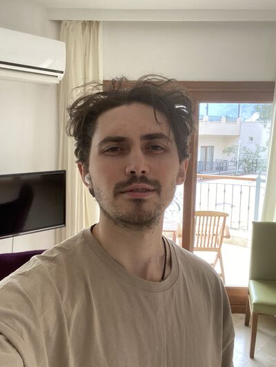  ,   Denis, 33 ,   ,   
