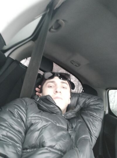  ,   Tommy, 32 ,   ,   