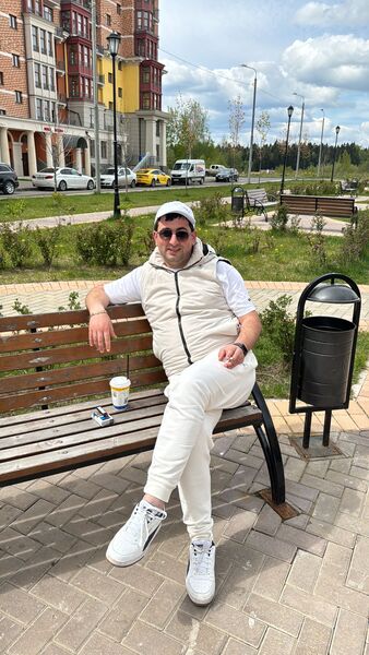  ,   Karen, 35 ,   ,   