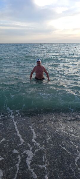  ,   Oleg, 57 ,   c 