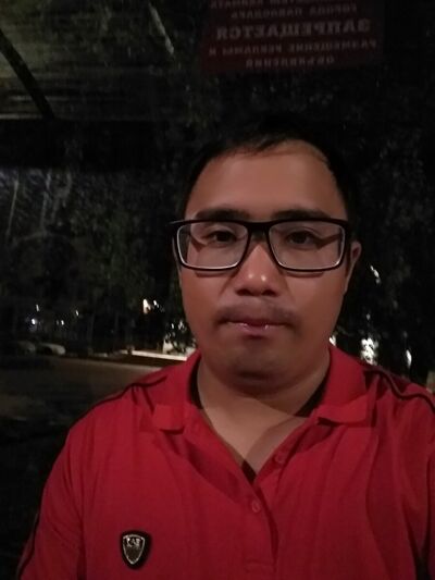  ,   Kuanysh, 34 ,   ,   , c 