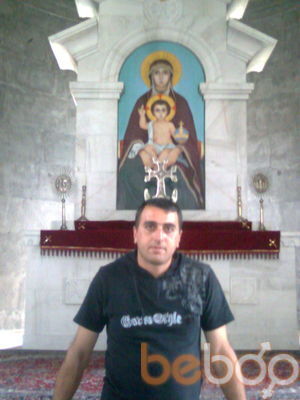  ,   Haik, 46 ,  