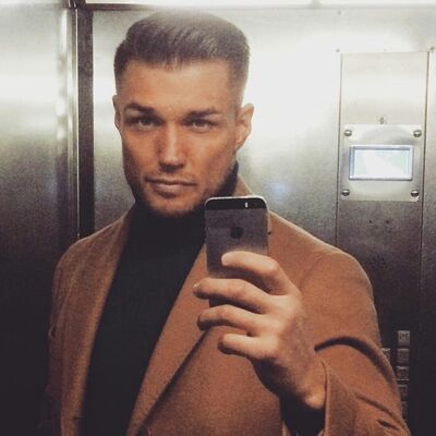  ,   Artur, 42 ,   ,   , c 