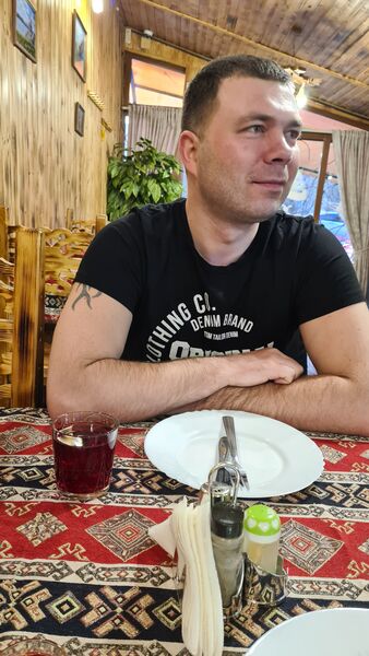  -,   Ruslan, 37 ,   ,   