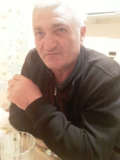  ,   Artur, 54 ,   ,   
