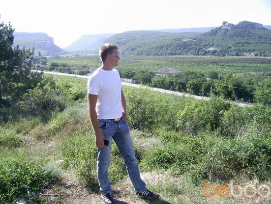  ,   Nikolas, 37 ,   