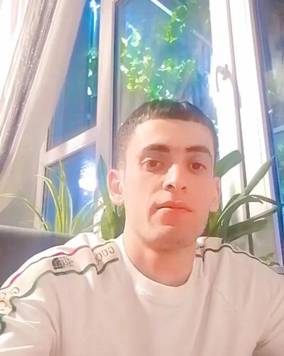  ,   Azizbek, 21 ,   ,   