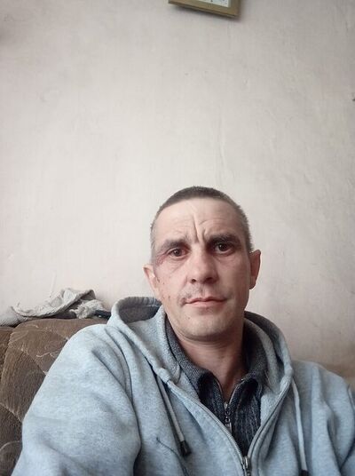  ,   Viktor, 45 ,   c , 