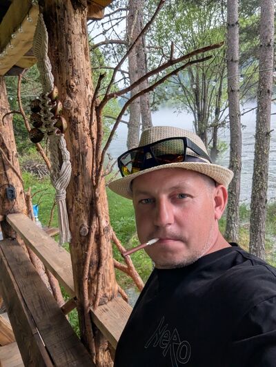  ,   Viktor, 37 ,   ,   , 