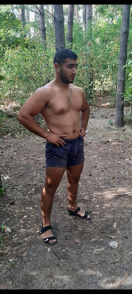  ,   Agaron, 33 ,   ,   