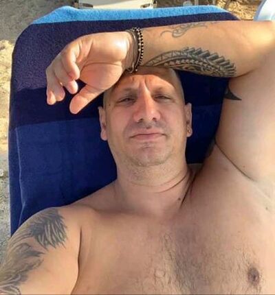  An Cabhan,   Wi ll, 42 ,   ,   