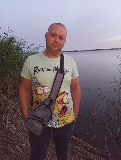  ,   Ruslan, 42 ,   ,   