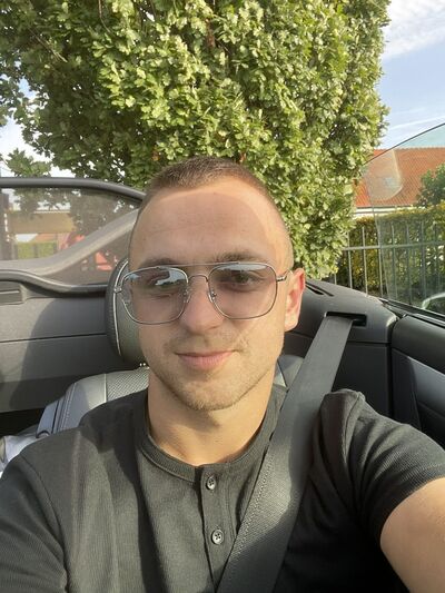  Uden,   Andrii, 28 ,   ,   