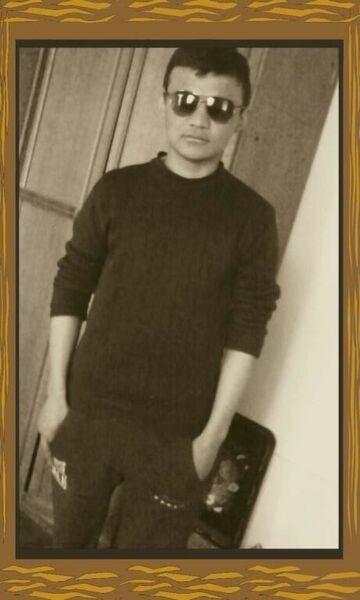  ,   RayanCarsia, 28 ,   ,   , c 