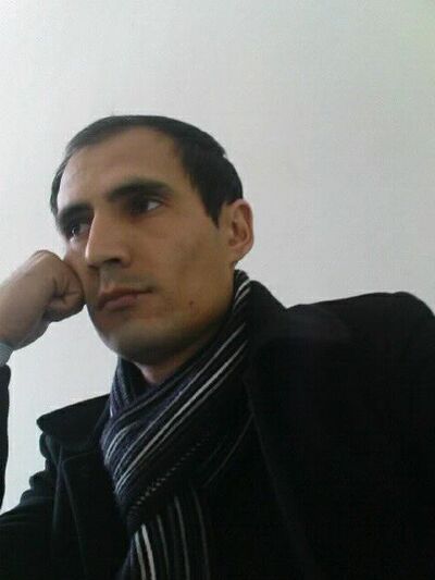  -,   Iskandar, 37 ,   