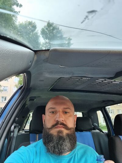  ,   Maxim, 40 ,   ,   , c , 