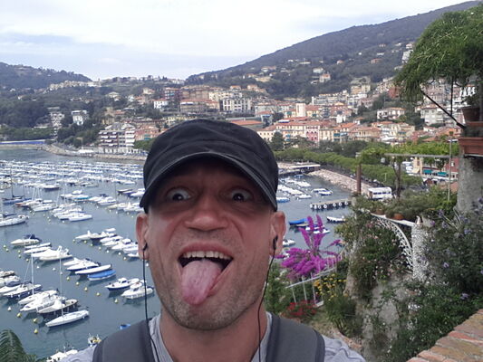  ,   Serghei, 49 ,     , c 