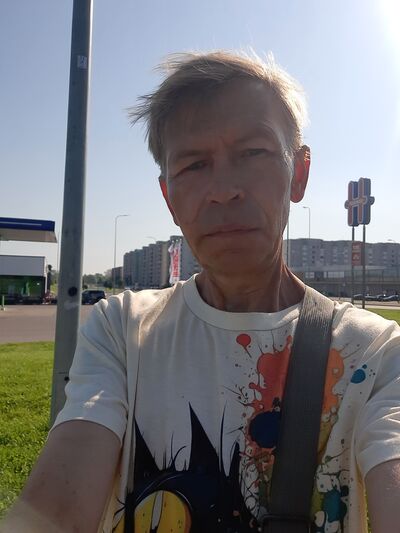  ,   Edvard, 52 ,   ,   