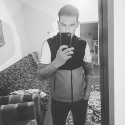 ,   Adam, 33 ,   ,   