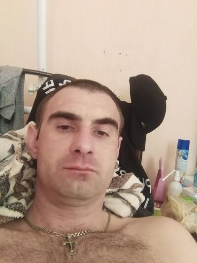 ,   Ruslan, 39 ,   