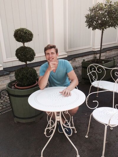  ,   Alexander, 26 ,   ,   , c 