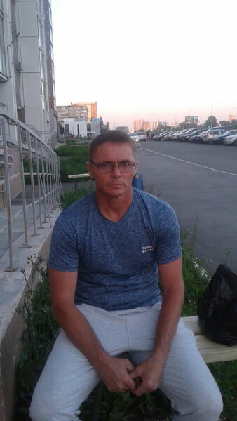  ,   Maksim, 48 ,  
