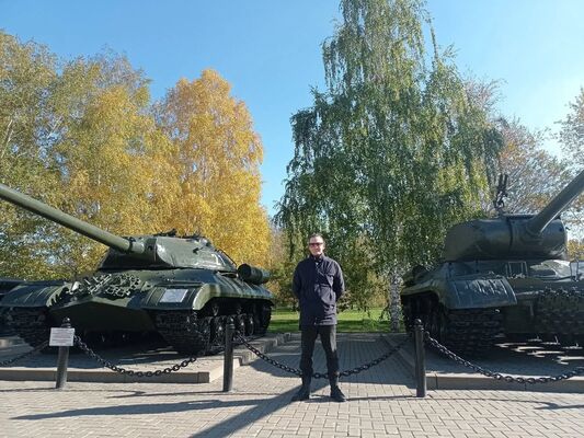  ,   Yury, 36 ,   ,   , c , 