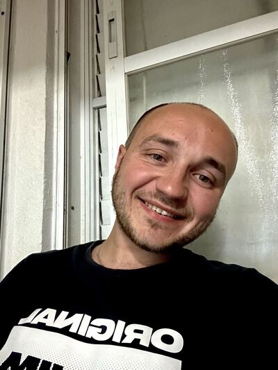  ,   Yauhen, 30 ,   ,   