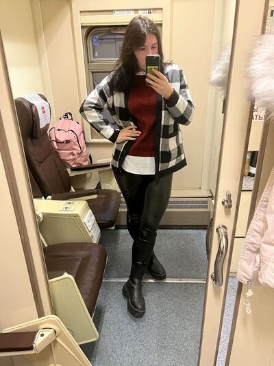  ,   Anastasia, 25 ,     , c 