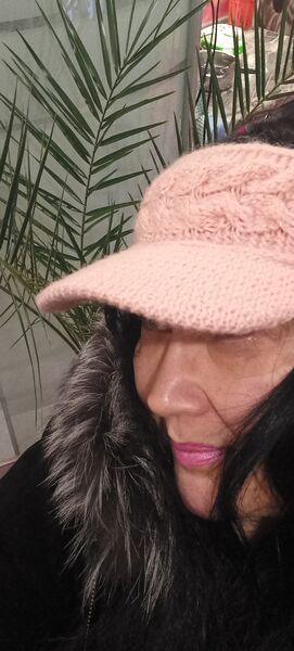  ,   Oksana, 58 ,  