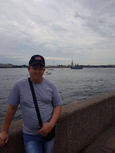  ,   Maksim, 46 ,   ,   
