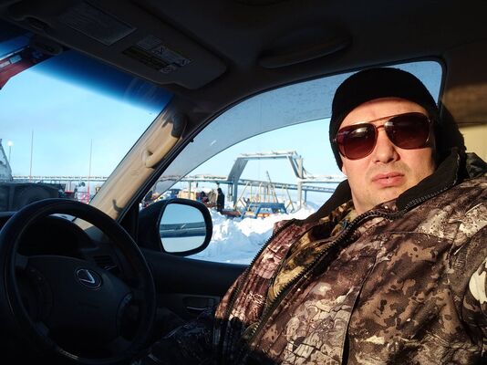  -,   Vladimir, 44 ,   ,   