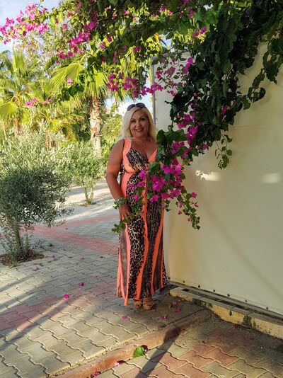  ,   Marina, 54 ,   ,   