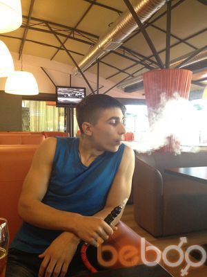  ,   Marin, 32 ,   
