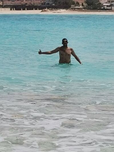  ,   George, 30 ,   ,   