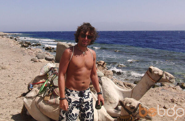  ,   Andy, 49 ,   