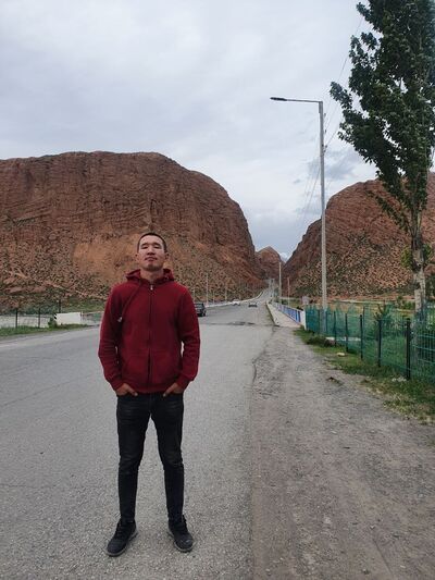  -,   Nurik, 32 ,   ,   , 