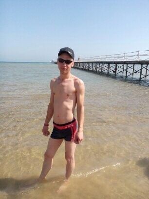  10766679  Dima, 40 ,    
