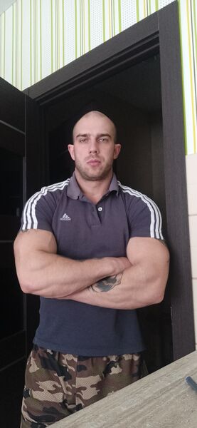  ,   Vova, 33 ,   ,   