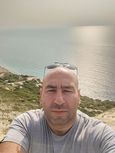  ,   Vardan, 39 ,   ,   