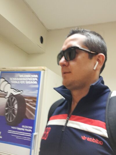  Vallingby,   Ruslan, 39 ,   ,   , c 