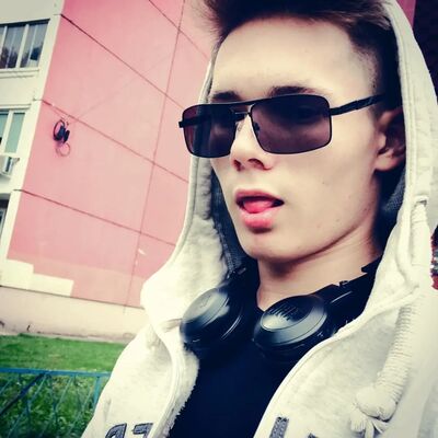  -,   Daniil, 24 ,   ,   