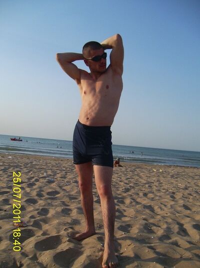  ,   Farid, 32 ,   ,   , c 