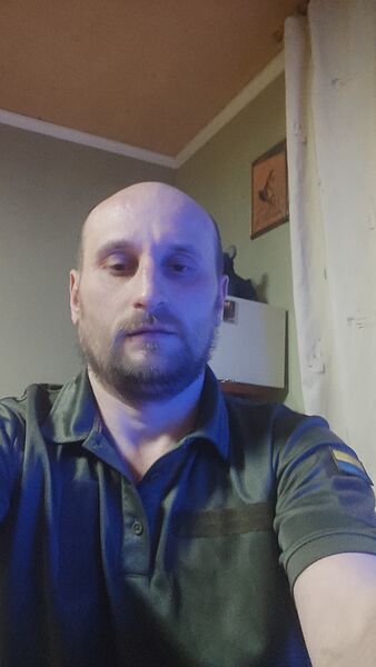  ,   Pavel, 40 ,   ,   