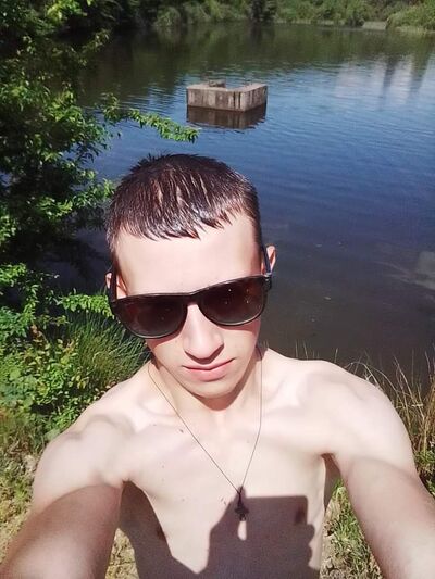  ,   Vladslav, 19 ,   ,   