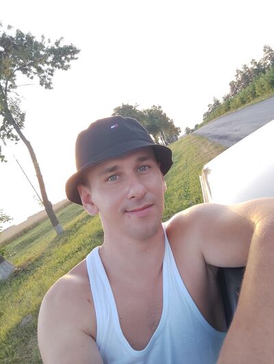  ,   Artem, 33 ,   ,   , c 