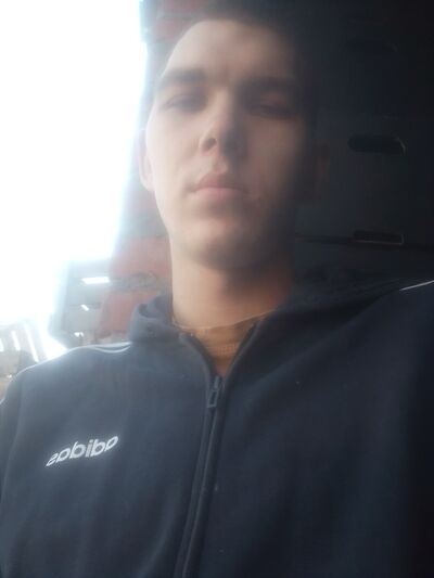  ,   Nikita, 21 ,   ,   