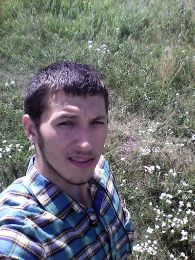  ,   Vlad, 27 ,   