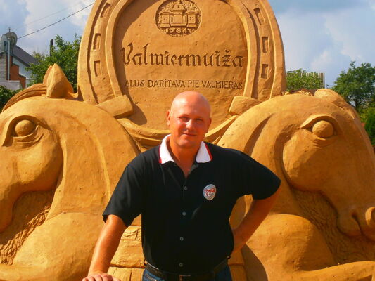  ,   Konstantins, 45 ,   ,   , c , 